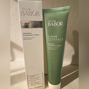 NIB•Clean Formance Renewal Overnight Mask - Green 2.53 fluid ounces